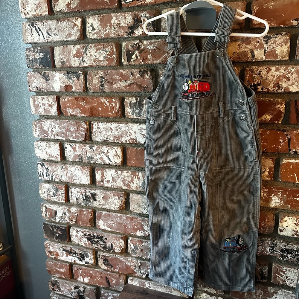Thomas the Train and Friends
Grey Embroidered Corduroy Pant Overalls
Size 18M